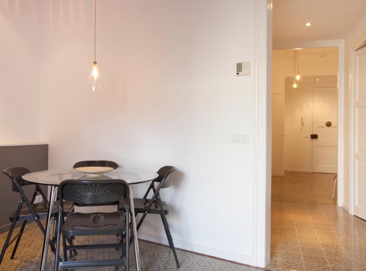 Napoles - Modernist Flat Close To Sagrada Familia برشلونة المظهر الخارجي الصورة