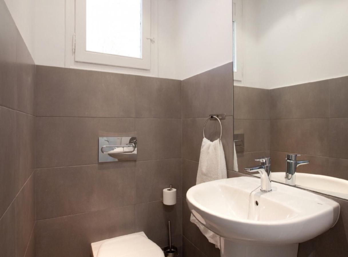 Napoles - Modernist Flat Close To Sagrada Familia برشلونة المظهر الخارجي الصورة