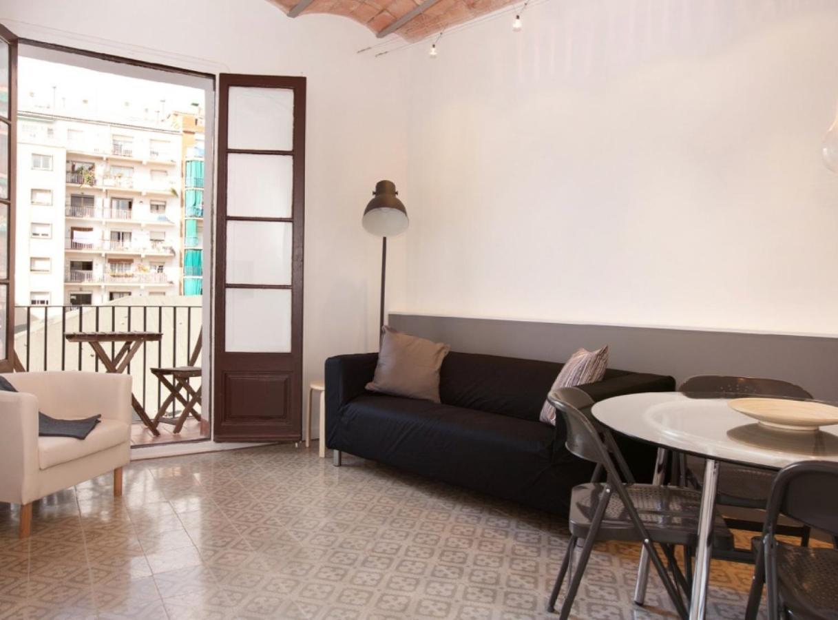 Napoles - Modernist Flat Close To Sagrada Familia برشلونة المظهر الخارجي الصورة